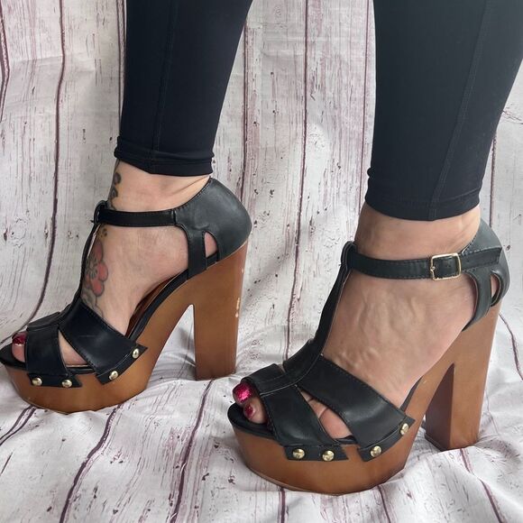 Black & Gold Studded 2" Platform w/ Brown Wood Style Chunky Block 5" Heel - Picture 7 of 10